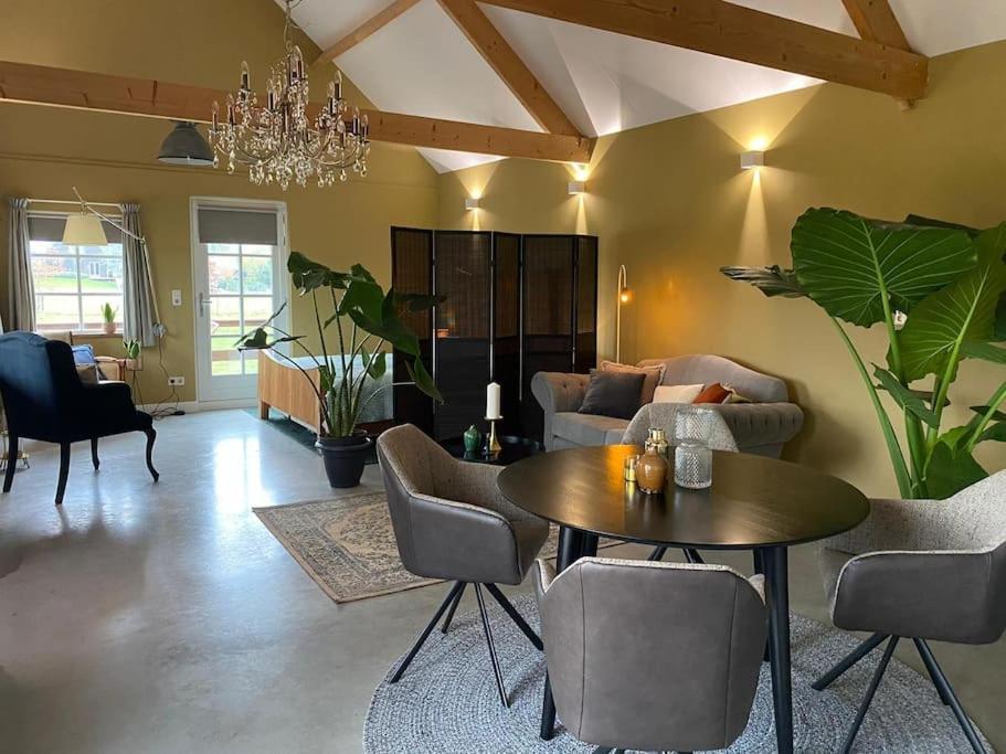 De Os Aan De Dijk Villa Grafhorst Eksteriør bilde